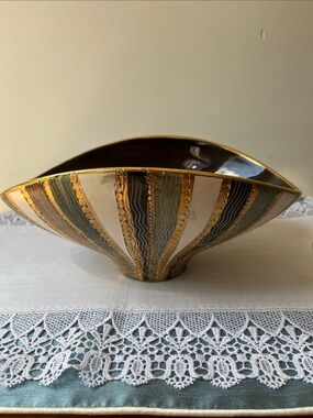 Vintage Mid-Century Italian Art Pottery Flared Fan Bowl #3704, Textured 3D Gold